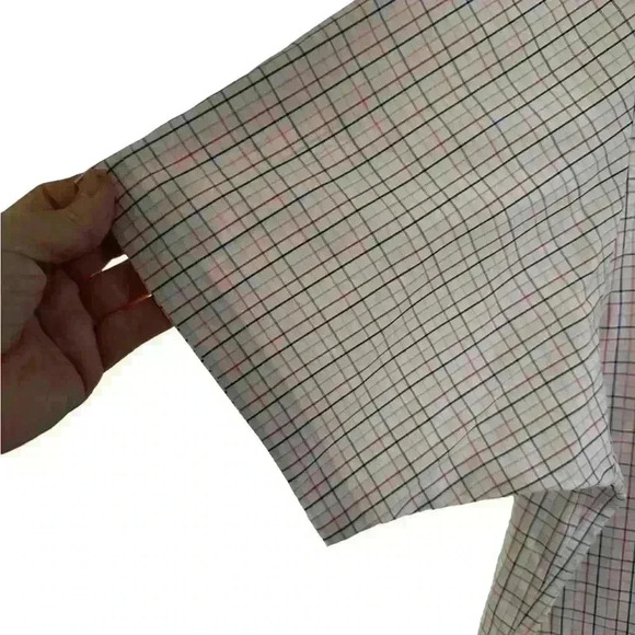 Men’s Lands End Short Sleeve Button Down in Red White Blue Plaid Sz 17 EXCELLENT - Picture 3 of 10